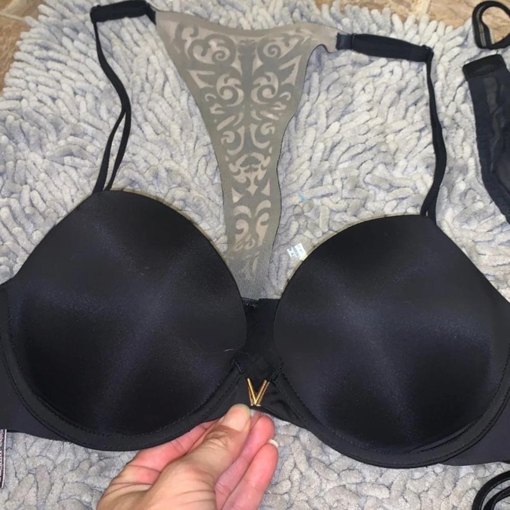 Victoria’s Secret push-up bras